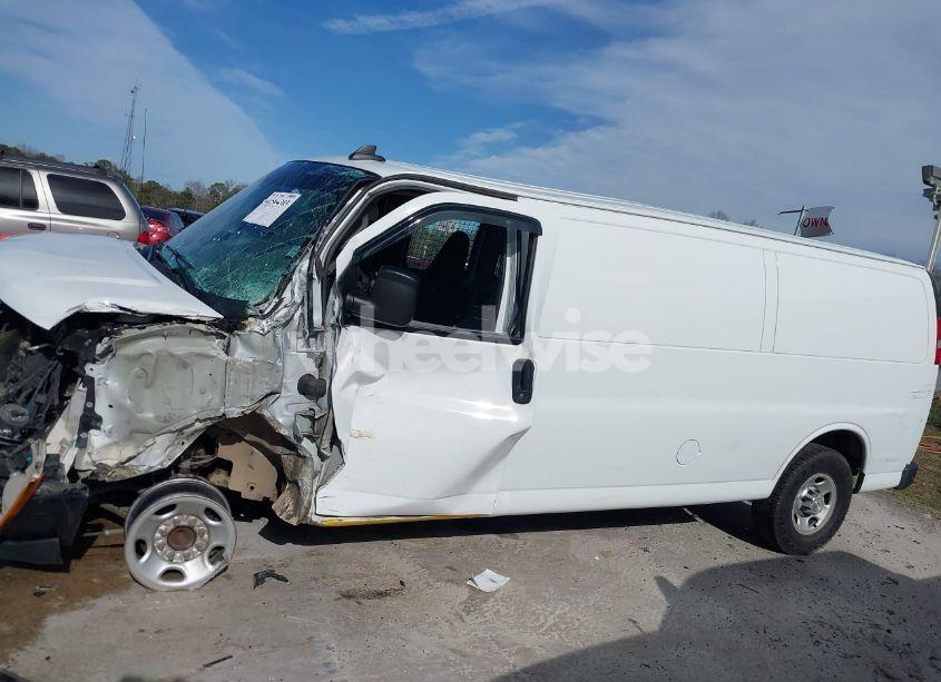 Photo 14 of 2020 Chevrolet Express CARGO RWD 2500 EXTENDED WHEELBASE WT (VIN 1GCWGBFG2L1153290)