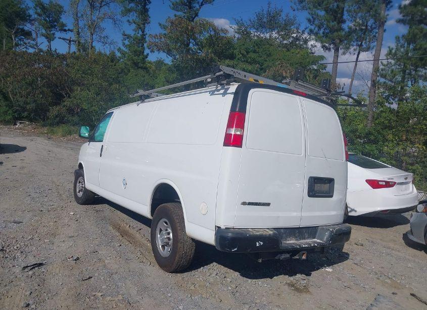 Photo 3 of 2019 Chevrolet Express 2500 WORK VAN (VIN 1GCWGBFG3K1177015)