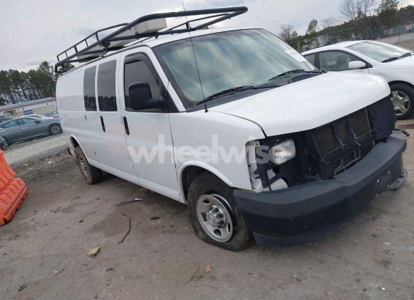 2017 Chevrolet Express 2500 WORK VAN (VIN 1GCWGBFG4H1348685) main photo