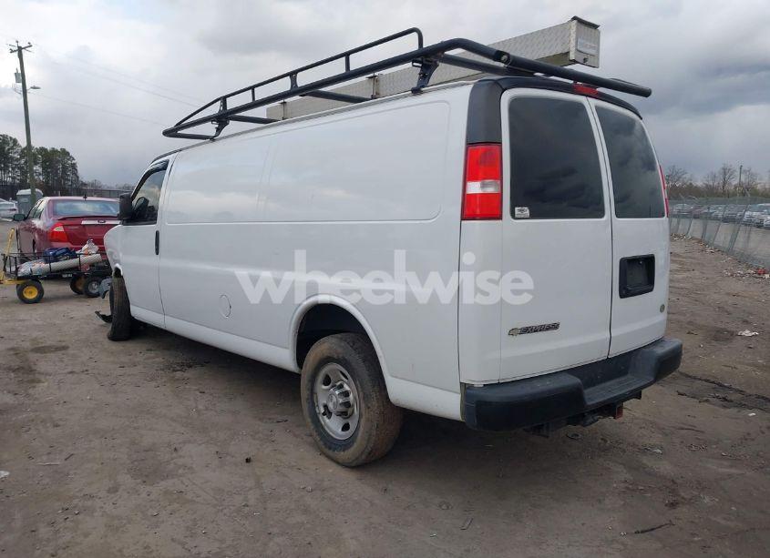 Photo 3 of 2017 Chevrolet Express 2500 WORK VAN (VIN 1GCWGBFG4H1348685)