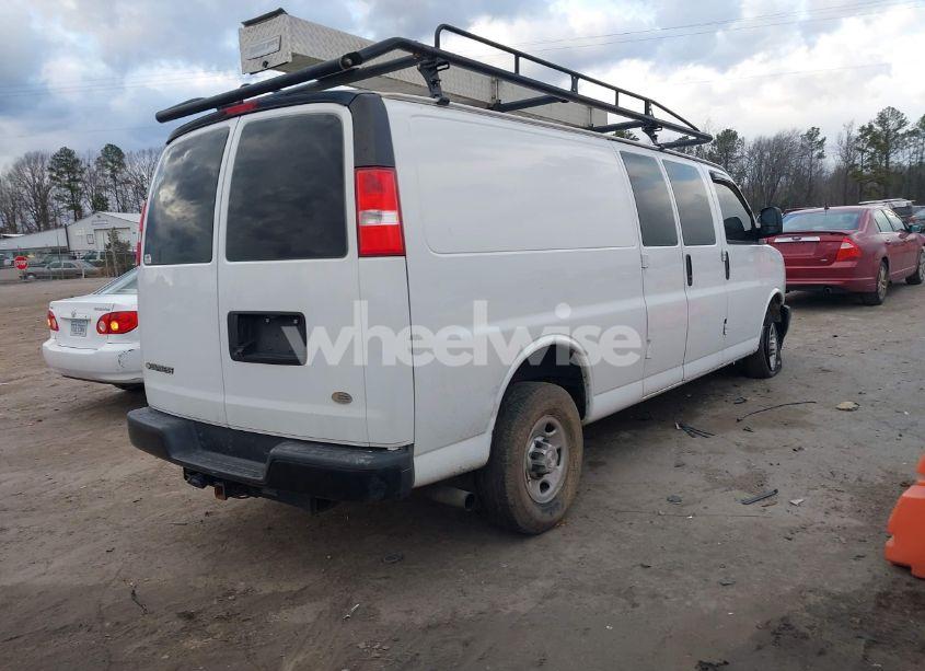 Photo 4 of 2017 Chevrolet Express 2500 WORK VAN (VIN 1GCWGBFG4H1348685)