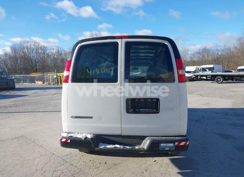Photo 16 of 2020 Chevrolet Express CARGO RWD 2500 EXTENDED WHEELBASE WT (VIN 1GCWGBFG4L1155123)