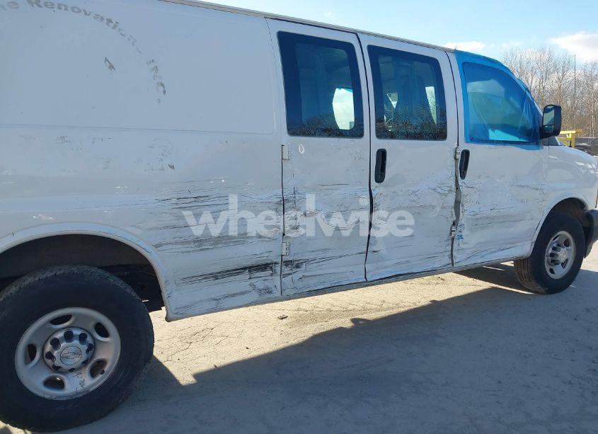 Photo 6 of 2020 Chevrolet Express CARGO RWD 2500 EXTENDED WHEELBASE WT (VIN 1GCWGBFG4L1155123)