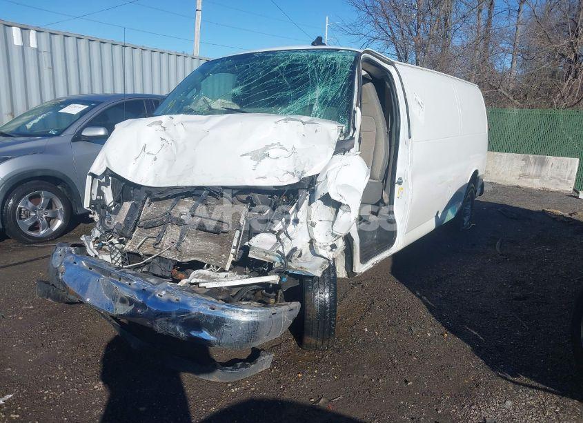 Photo 2 of 2019 Chevrolet Express 2500 WORK VAN (VIN 1GCWGBFG8K1317771)