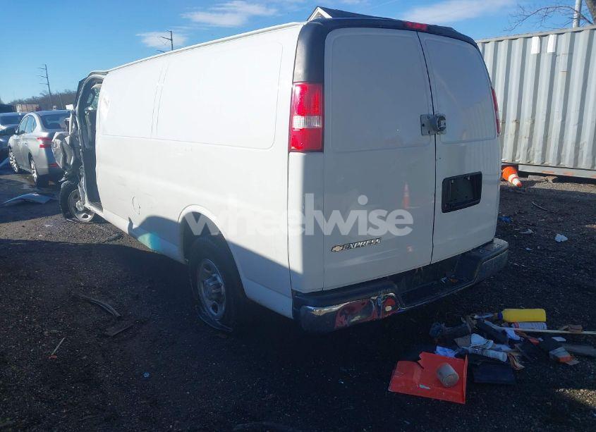 Photo 3 of 2019 Chevrolet Express 2500 WORK VAN (VIN 1GCWGBFG8K1317771)
