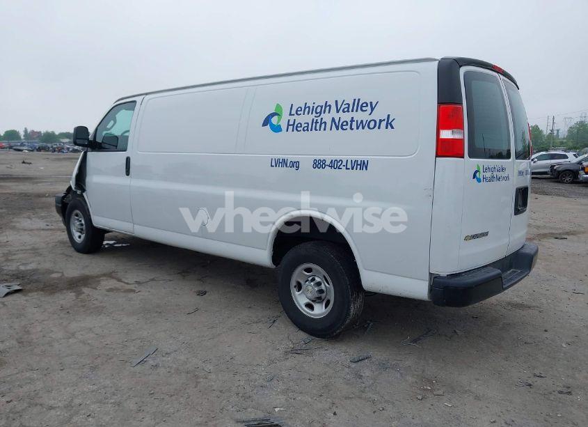 Photo 3 of 2020 Chevrolet Express CARGO RWD 2500 EXTENDED WHEELBASE WT (VIN 1GCWGBFP0L1223210)