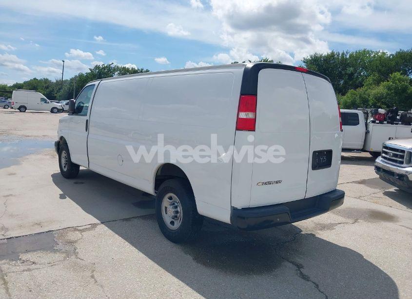 Photo 3 of 2023 Chevrolet Express CARGO RWD 2500 EXTENDED WHEELBASE WT (VIN 1GCWGBFP0P1117443)
