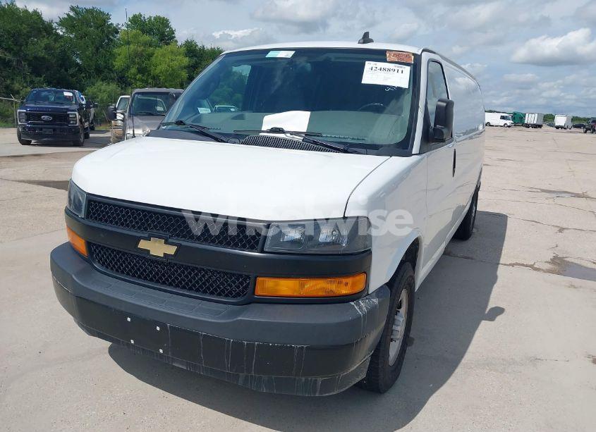 Photo 6 of 2023 Chevrolet Express CARGO RWD 2500 EXTENDED WHEELBASE WT (VIN 1GCWGBFP0P1117443)