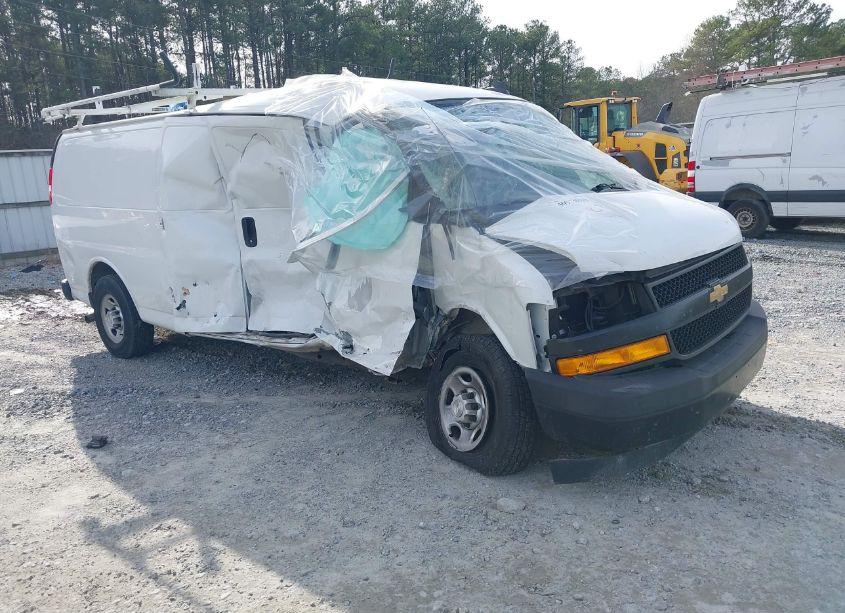 2019 Chevrolet Express 2500 WORK VAN (VIN 1GCWGBFP1K1242346) main photo