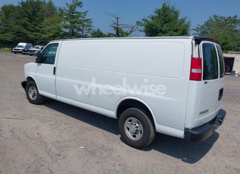 Photo 3 of 2019 Chevrolet Express 2500 WORK VAN (VIN 1GCWGBFP1K1355374)