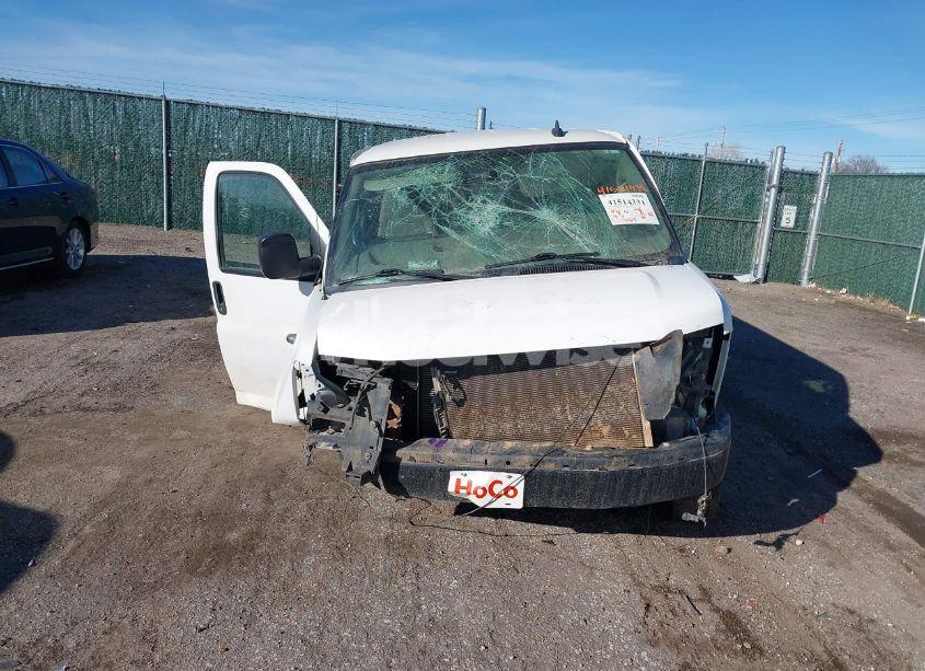 Photo 13 of 2020 Chevrolet Express CARGO RWD 2500 EXTENDED WHEELBASE WT (VIN 1GCWGBFP1L1125593)