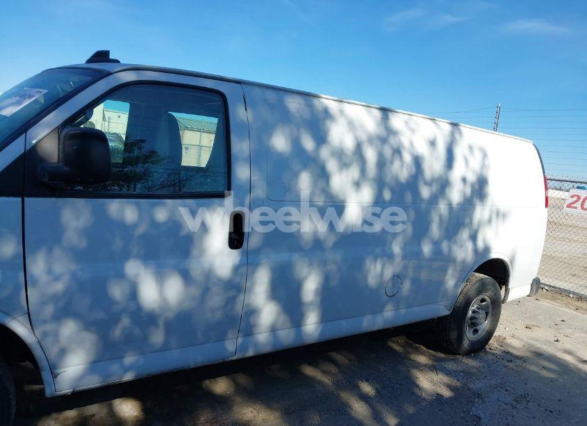 Photo 15 of 2023 Chevrolet Express CARGO RWD 2500 EXTENDED WHEELBASE WT (VIN 1GCWGBFP1P1119444)