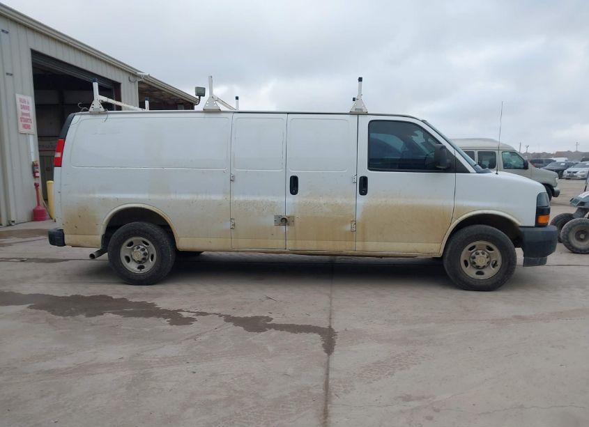 Photo 13 of 2018 Chevrolet Express 2500 WORK VAN (VIN 1GCWGBFP2J1237526)