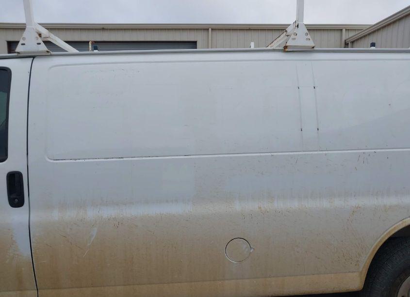 Photo 14 of 2018 Chevrolet Express 2500 WORK VAN (VIN 1GCWGBFP2J1237526)