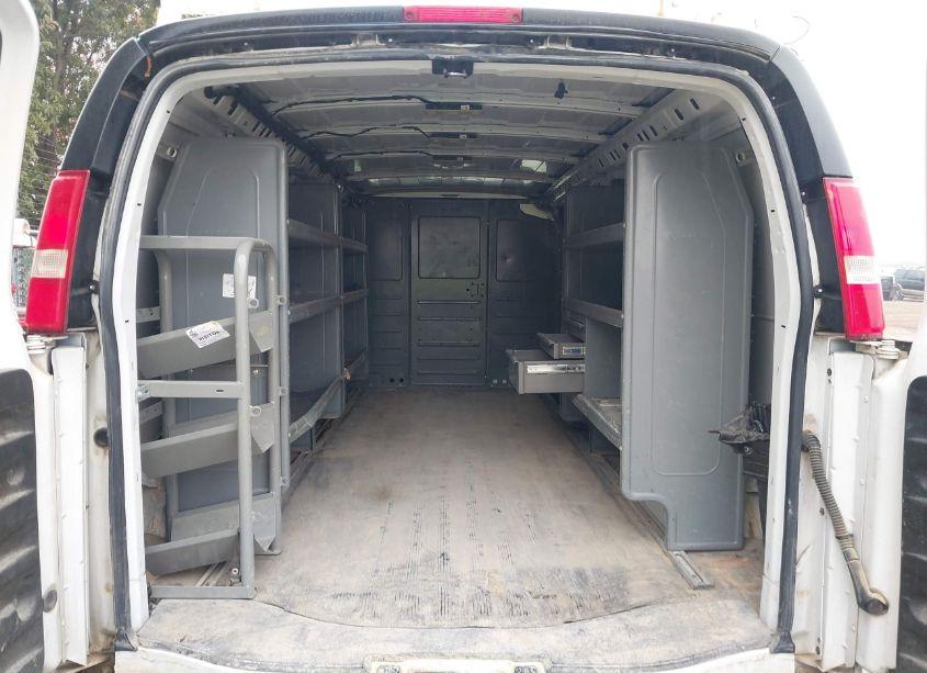 Photo 8 of 2018 Chevrolet Express 2500 WORK VAN (VIN 1GCWGBFP2J1237526)