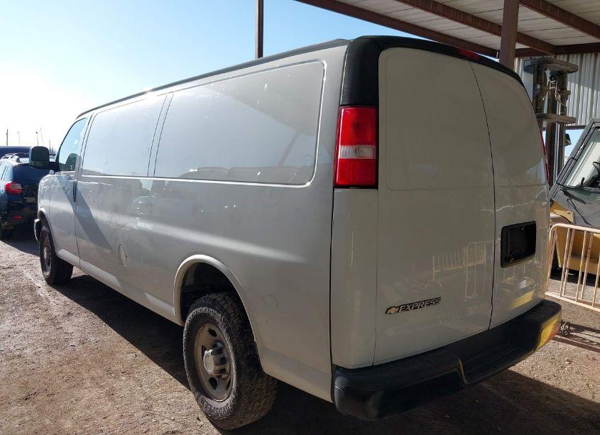 Photo 3 of 2023 Chevrolet Express CARGO RWD 2500 EXTENDED WHEELBASE WT (VIN 1GCWGBFP2P1116357)