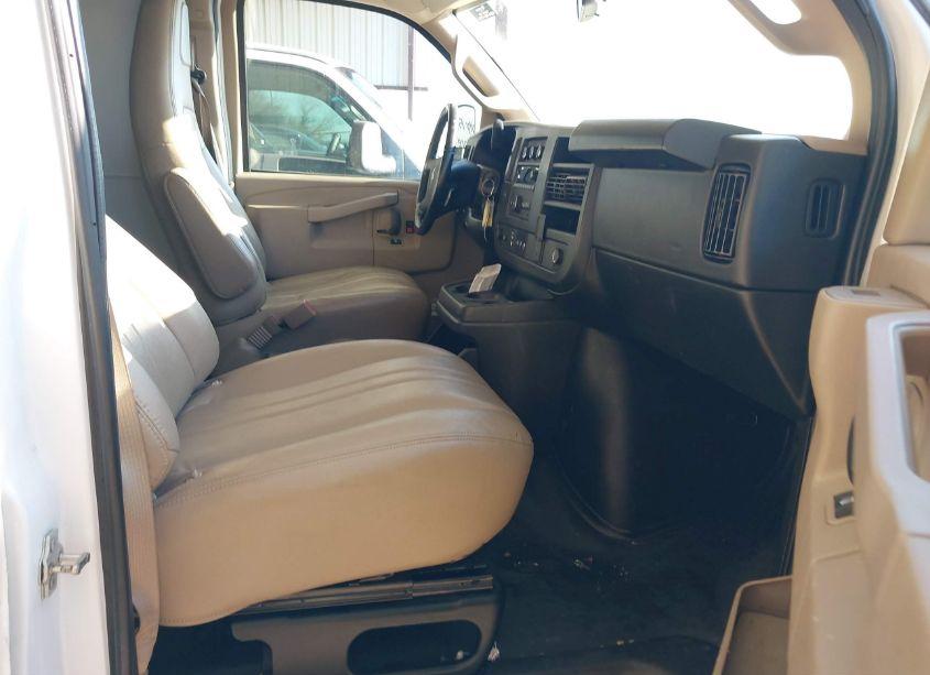 Photo 5 of 2023 Chevrolet Express CARGO RWD 2500 EXTENDED WHEELBASE WT (VIN 1GCWGBFP2P1116357)