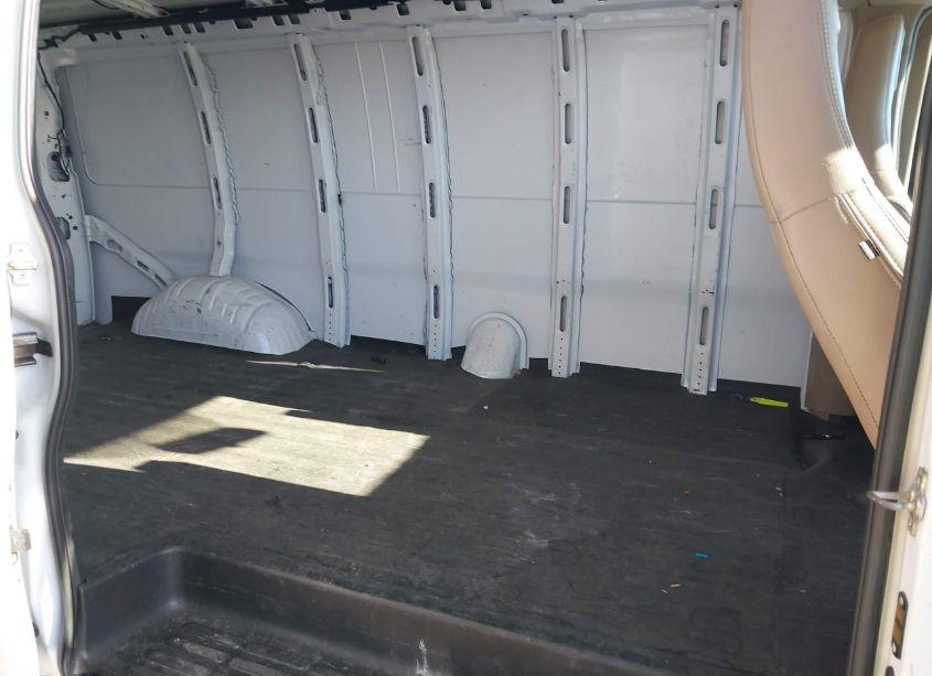 Photo 8 of 2023 Chevrolet Express CARGO RWD 2500 EXTENDED WHEELBASE WT (VIN 1GCWGBFP2P1116357)