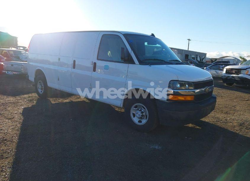 2019 Chevrolet Express 2500 WORK VAN (VIN 1GCWGBFP3K1175622) main photo