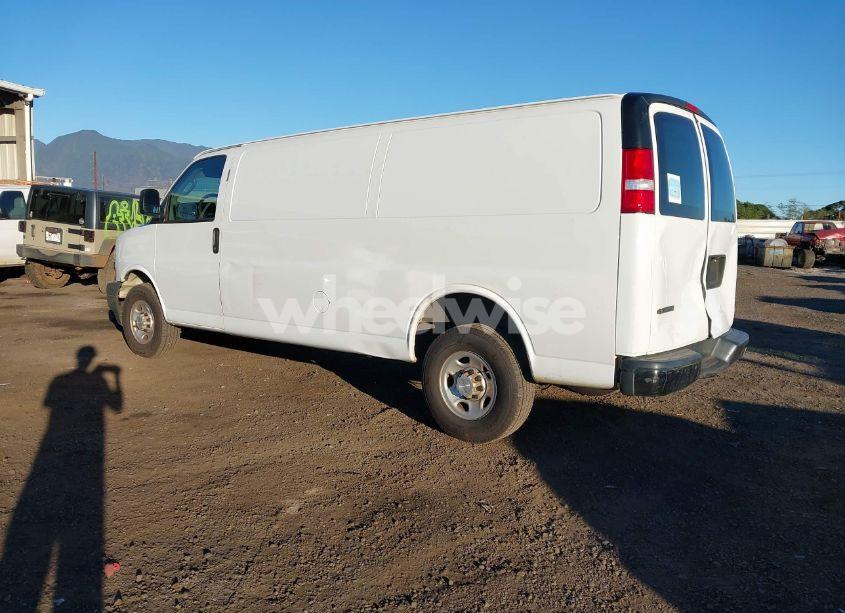 Photo 3 of 2019 Chevrolet Express 2500 WORK VAN (VIN 1GCWGBFP3K1175622)