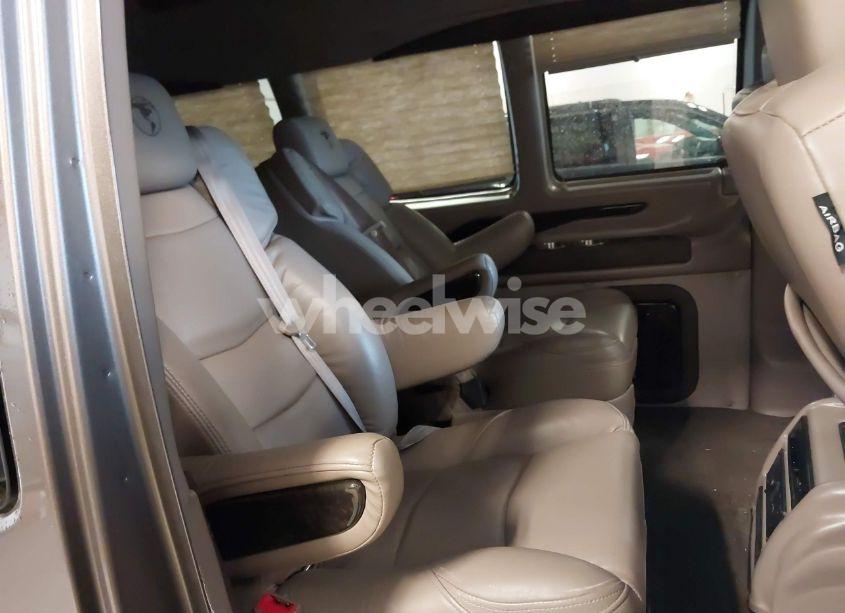 Photo 8 of 2023 Chevrolet Express CARGO RWD 2500 EXTENDED WHEELBASE WT (VIN 1GCWGBFP4P1130602)