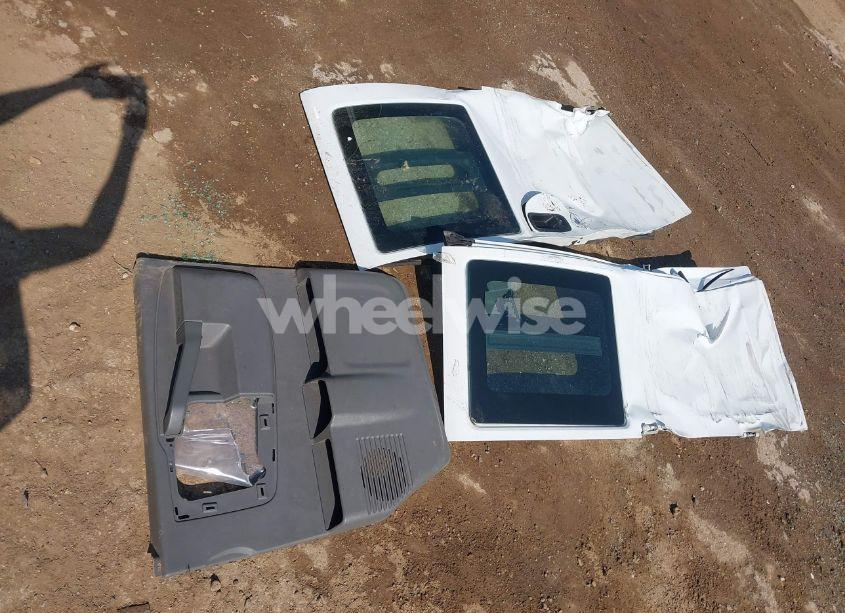 Photo 12 of 2019 Chevrolet Express 2500 WORK VAN (VIN 1GCWGBFP8K1144902)