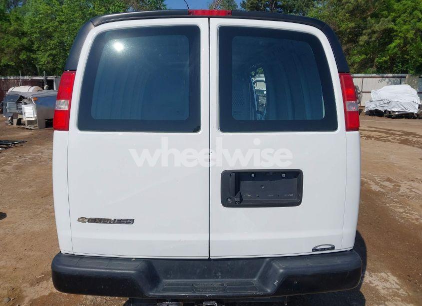 Photo 17 of 2019 Chevrolet Express 2500 WORK VAN (VIN 1GCWGBFP8K1144902)