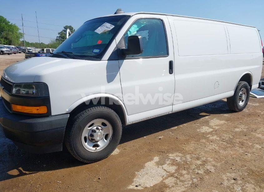 Photo 2 of 2019 Chevrolet Express 2500 WORK VAN (VIN 1GCWGBFP8K1144902)