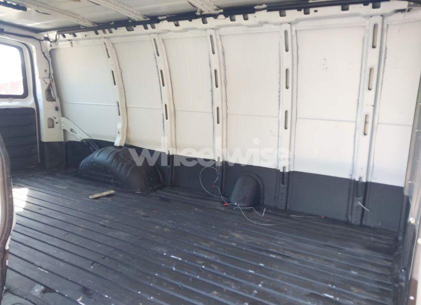 Photo 8 of 2019 Chevrolet Express 2500 WORK VAN (VIN 1GCWGBFP8K1144902)