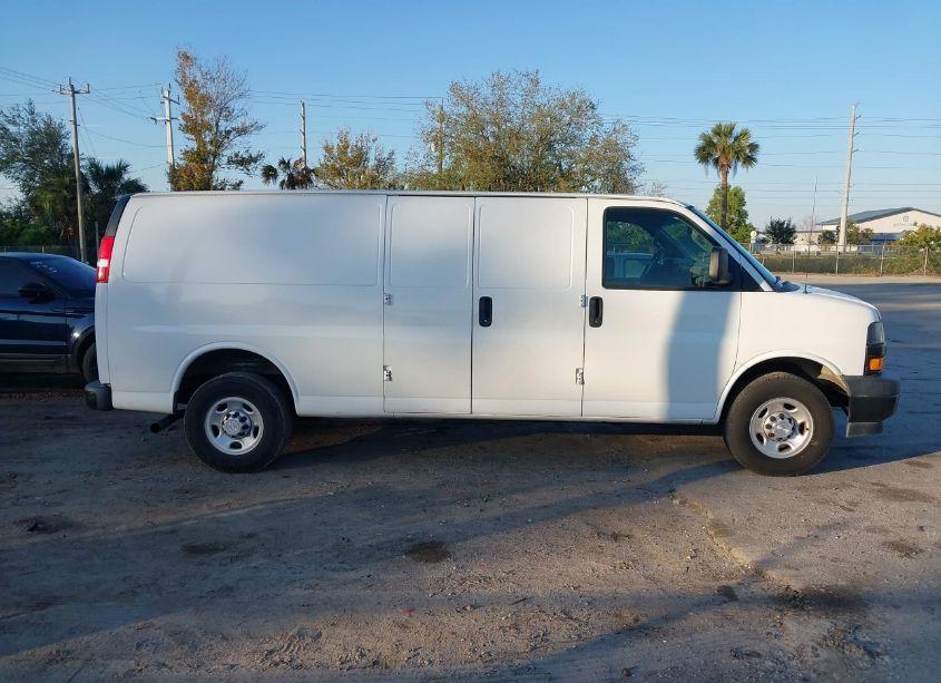 Photo 13 of 2018 Chevrolet Express 2500 WORK VAN (VIN 1GCWGBFP9J1254050)