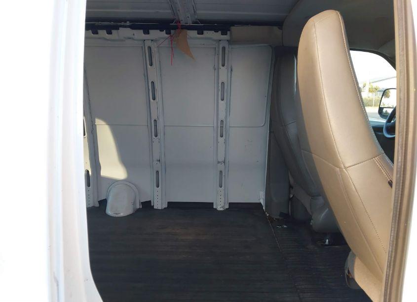Photo 8 of 2018 Chevrolet Express 2500 WORK VAN (VIN 1GCWGBFP9J1254050)