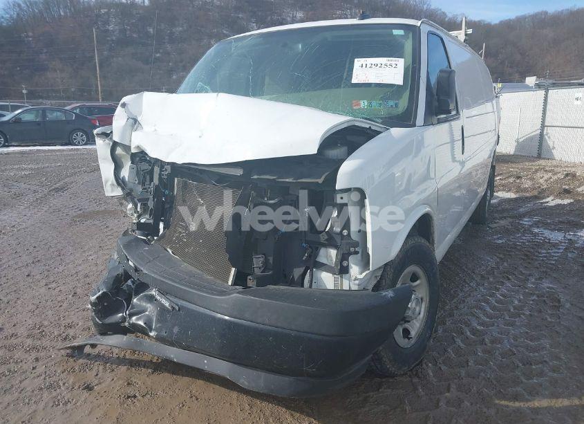 Photo 6 of 2018 Chevrolet Express 2500 WORK VAN (VIN 1GCWGBFP9J1262486)