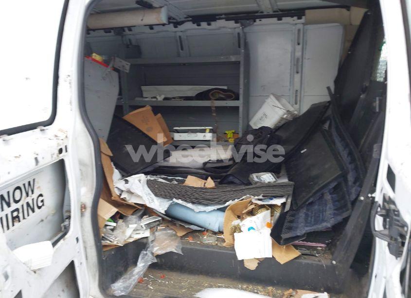 Photo 8 of 2018 Chevrolet Express 2500 WORK VAN (VIN 1GCWGBFP9J1262486)