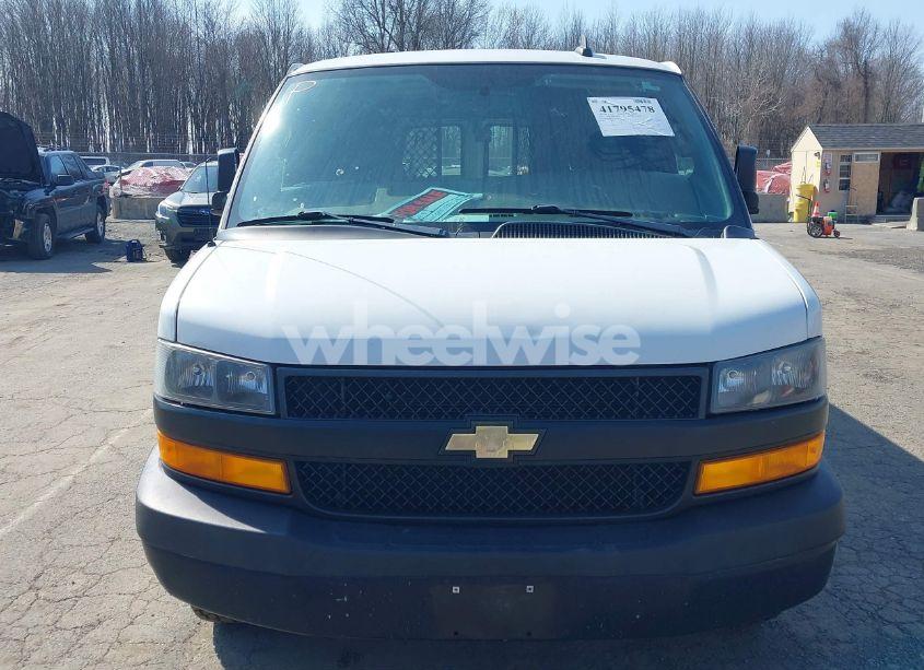 Photo 12 of 2019 Chevrolet Express 2500 WORK VAN (VIN 1GCWGBFPXK1186665)