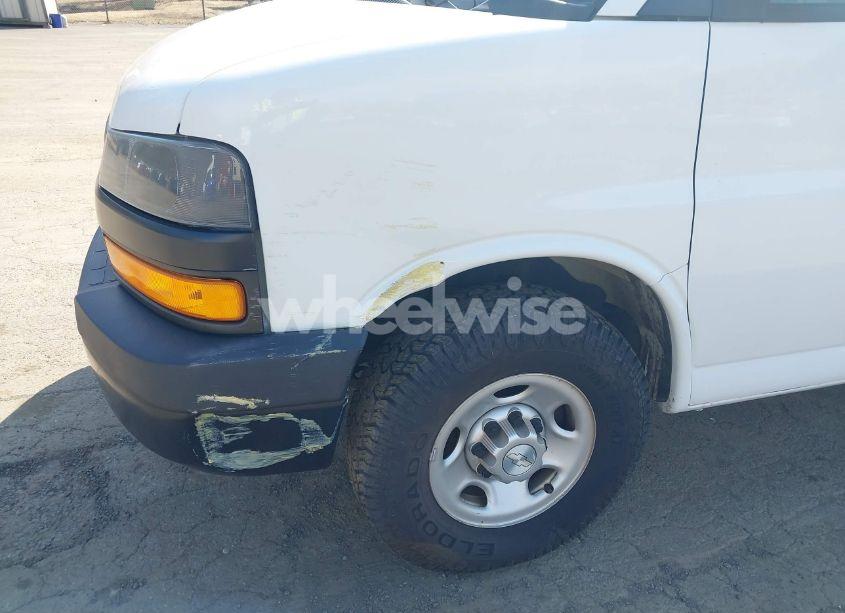 Photo 18 of 2019 Chevrolet Express 2500 WORK VAN (VIN 1GCWGBFPXK1186665)