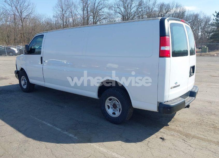 Photo 3 of 2019 Chevrolet Express 2500 WORK VAN (VIN 1GCWGBFPXK1186665)