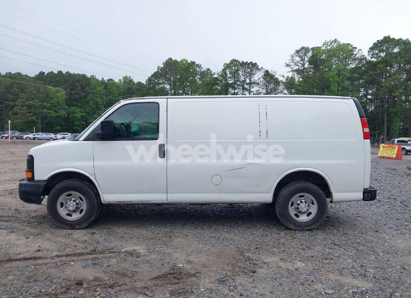 Photo 14 of 2014 Chevrolet Express 2500 WORK VAN (VIN 1GCWGFBA1E1210672)