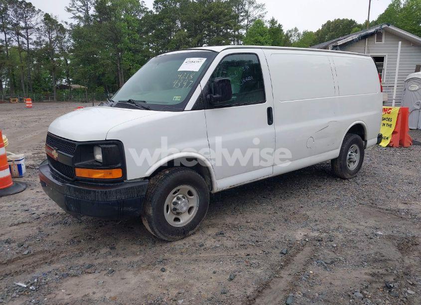 Photo 2 of 2014 Chevrolet Express 2500 WORK VAN (VIN 1GCWGFBA1E1210672)
