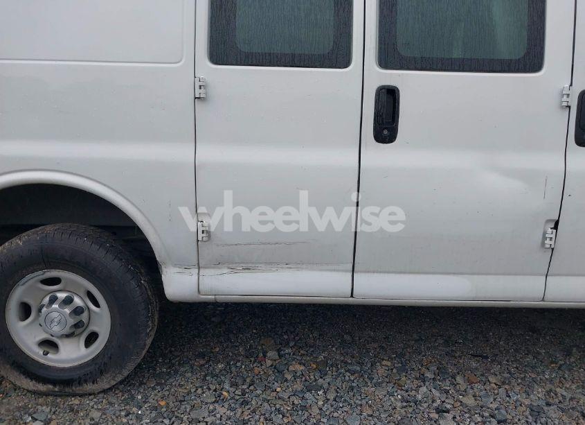 Photo 6 of 2014 Chevrolet Express 2500 WORK VAN (VIN 1GCWGFBA1E1210672)