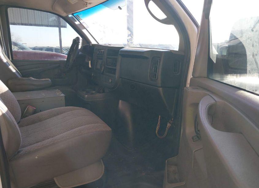 Photo 5 of 2014 Chevrolet Express 2500 WORK VAN (VIN 1GCWGFBA2E1122133)