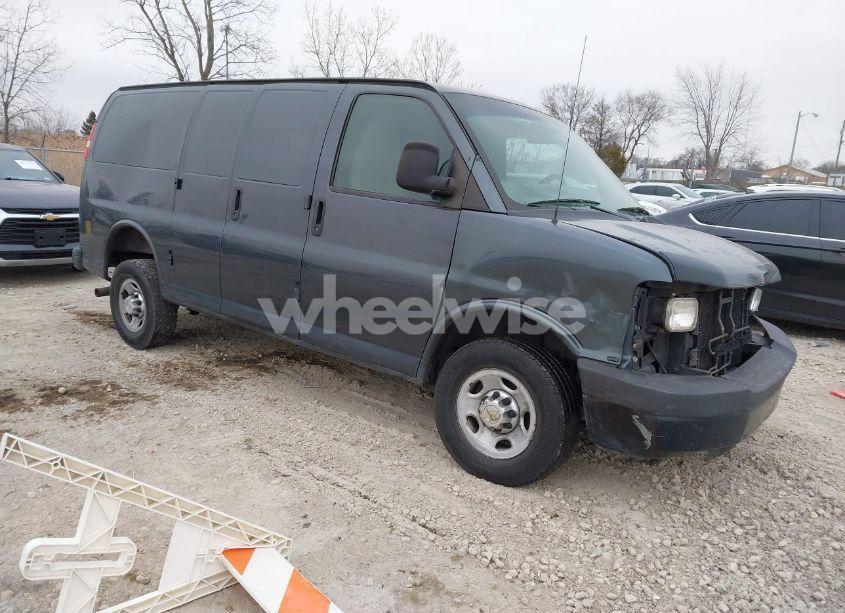 2014 Chevrolet Express 2500 WORK VAN (VIN 1GCWGFBA3E1109455) main photo