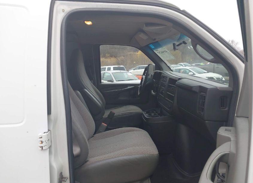 Photo 5 of 2013 Chevrolet Express 2500 WORK VAN (VIN 1GCWGFBA5D1117121)