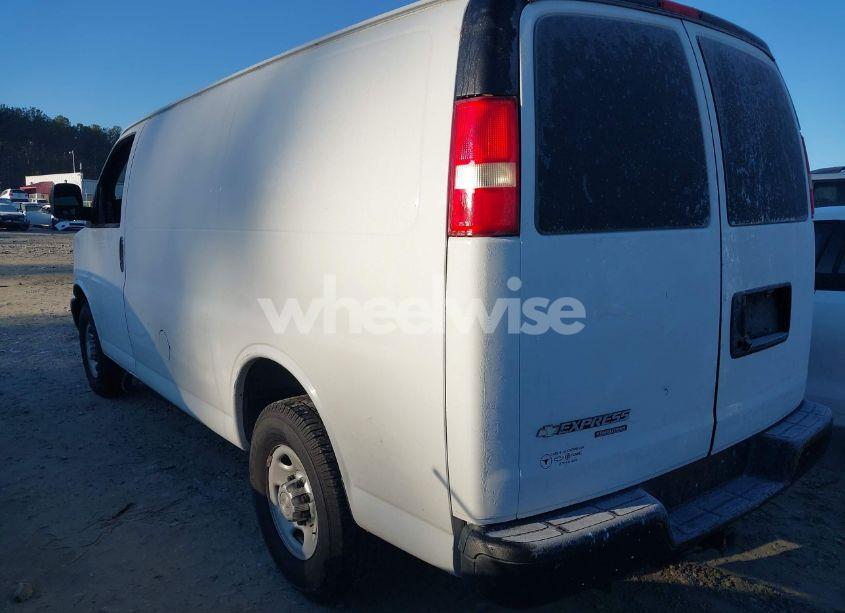 Photo 3 of 2014 Chevrolet Express 2500 WORK VAN (VIN 1GCWGFBA5E1198624)
