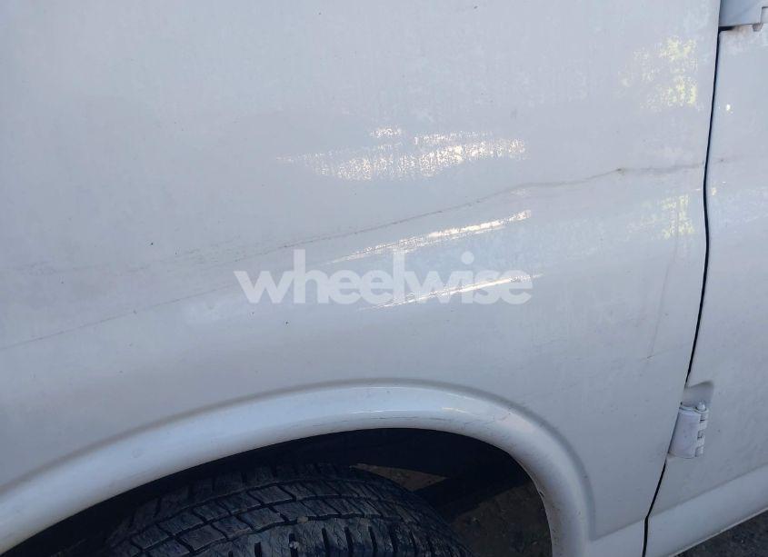 Photo 6 of 2014 Chevrolet Express 2500 WORK VAN (VIN 1GCWGFBA5E1198624)