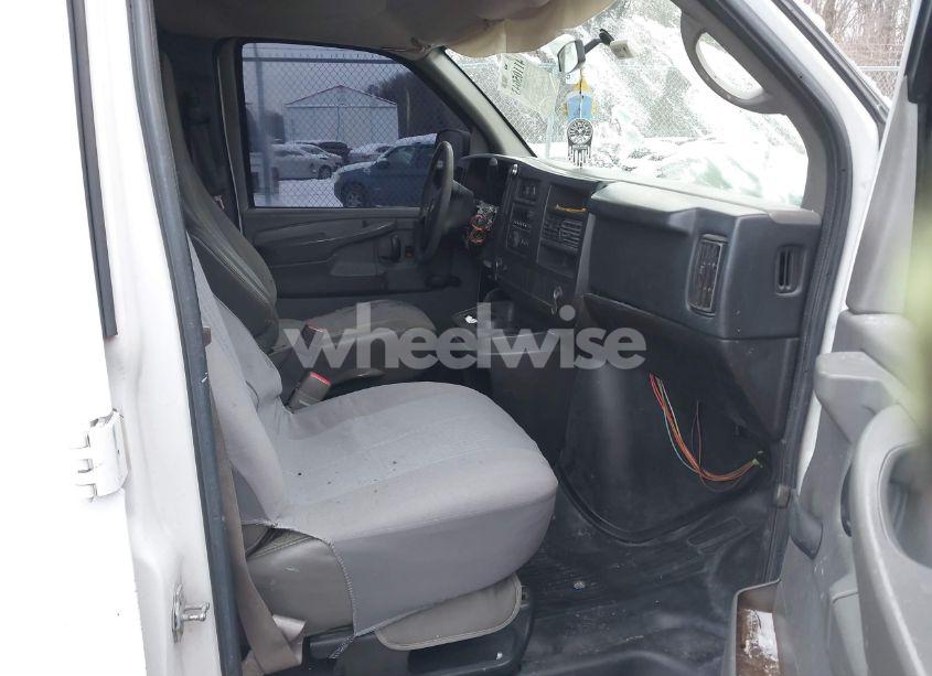 Photo 5 of 2011 Chevrolet Express 2500 WORK VAN (VIN 1GCWGFBA7B1113665)