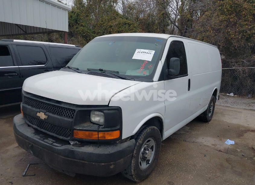 Photo 2 of 2014 Chevrolet Express 2500 WORK VAN (VIN 1GCWGFBA7E1133614)