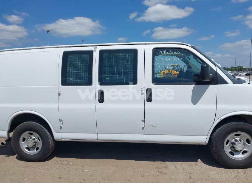 Photo 13 of 2014 Chevrolet Express 2500 WORK VAN (VIN 1GCWGFBAXE1186114)