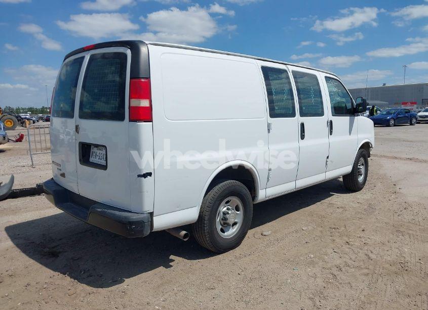 Photo 4 of 2014 Chevrolet Express 2500 WORK VAN (VIN 1GCWGFBAXE1186114)
