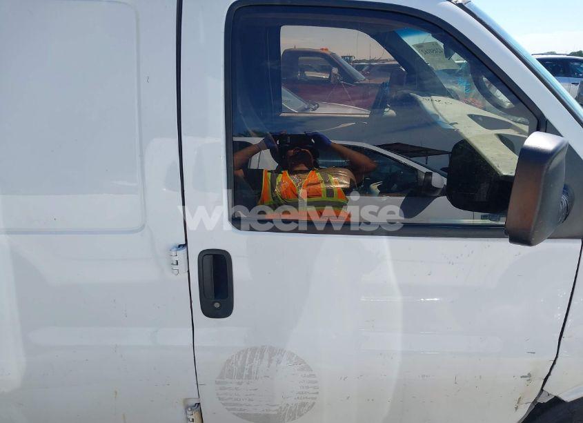 Photo 13 of 2014 Chevrolet Express 2500 WORK VAN (VIN 1GCWGFBAXE1212680)