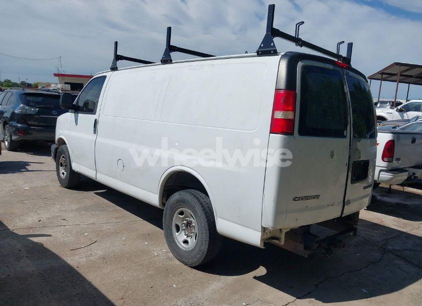 Photo 3 of 2014 Chevrolet Express 2500 WORK VAN (VIN 1GCWGFBAXE1212680)